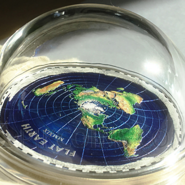 Flat Earth Great Conspiracies 2oz silver coin 10$ Palau 2019
