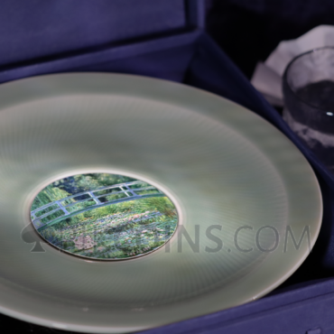 Water Lily Pond by Claude Monet - Celadon Porcelain 10000 Francs CFA 2oz Republique du Tchad 2024